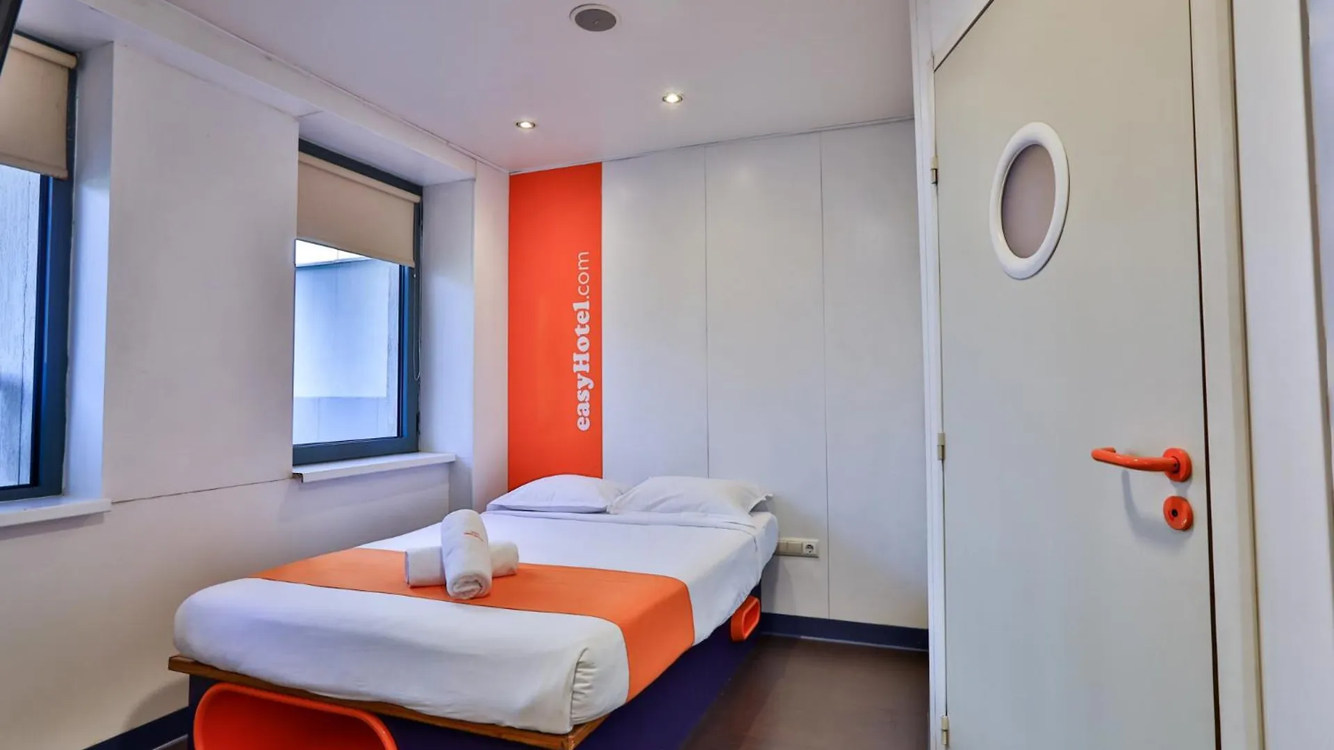 Easyhotel Szófia 0*,  Bulgária