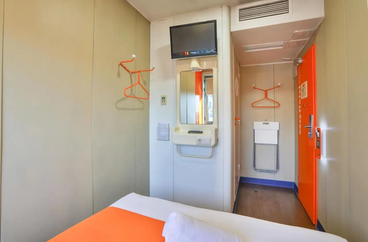 Easyhotel Szófia 0*,