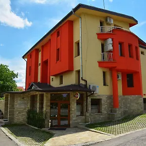 Hotel Eleganza Family - Free Parking, Sofia